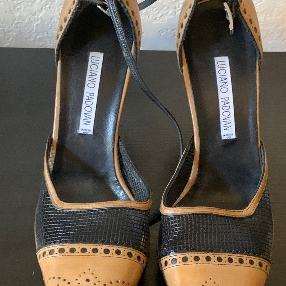 Luciano Padovan ankle strap, tan, black pump